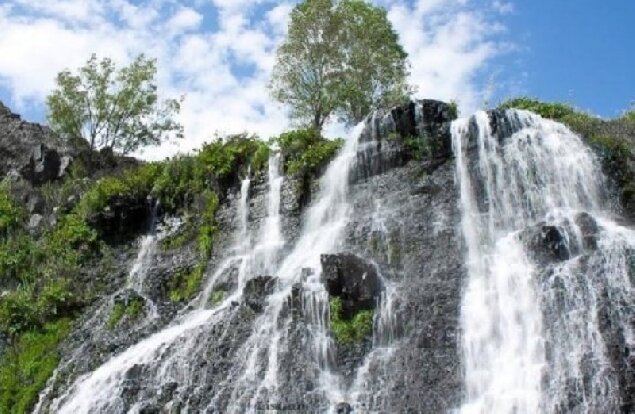 Shake waterfall 